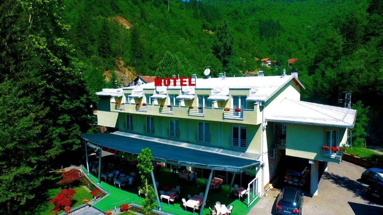 Motel Maksumic Jablanica 外观 照片